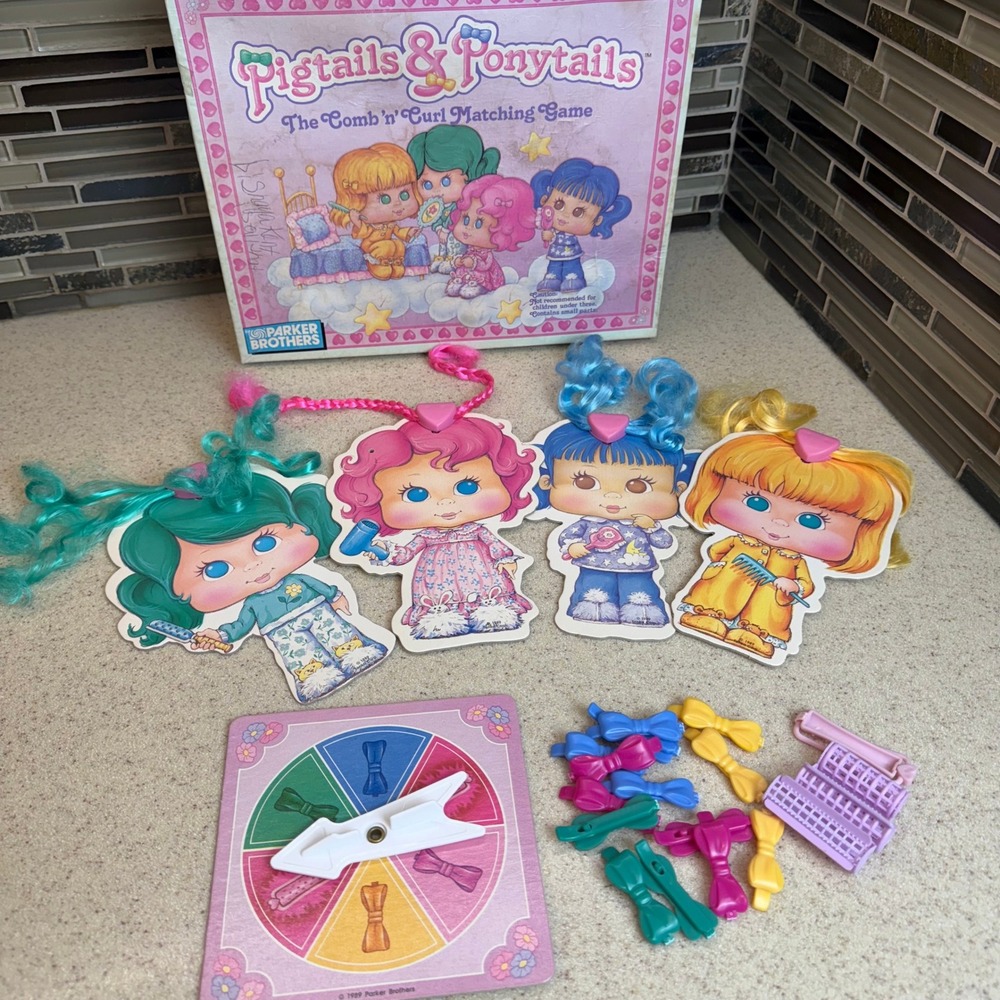 VTG 1989 Pigtails & Ponytails The Comb 'n' Curl Matching Game Parker Brothers